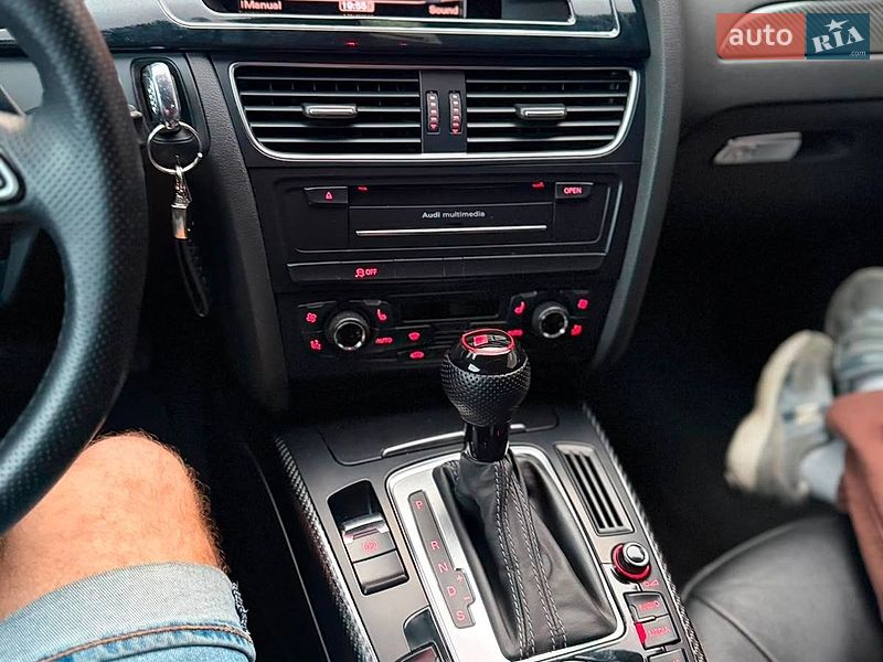 Седан Audi A4 2010 в Чернівцях