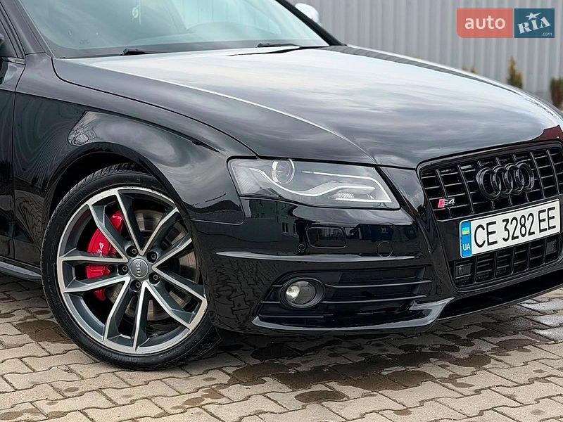 Седан Audi A4 2010 в Чернівцях