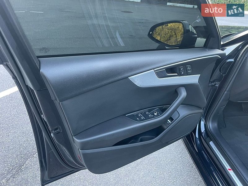 Седан Audi A4 2018 в Виннице