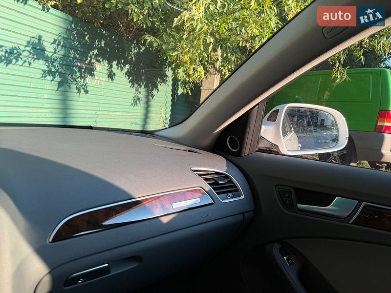 Седан Audi A4 2015 в Харкові