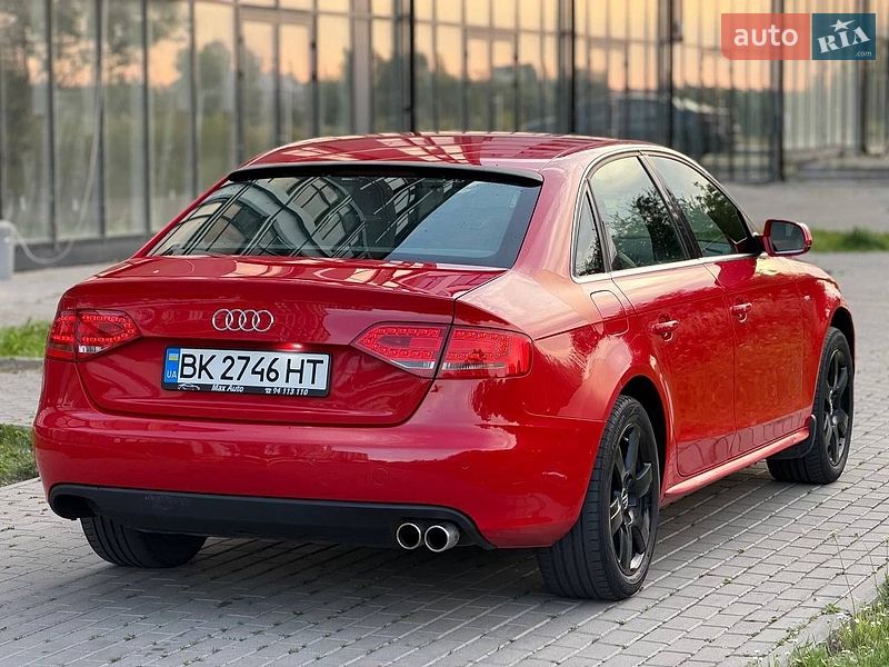 Седан Audi A4 2009 в Ровно