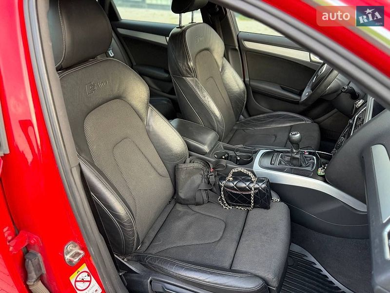 Седан Audi A4 2009 в Ровно