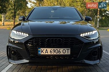 Седан Audi A4 2021 в Кам'янському