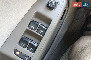 Седан Audi A4 2012 в Новій Водолагі