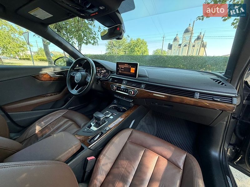 Седан Audi A4 2017 в Стрию