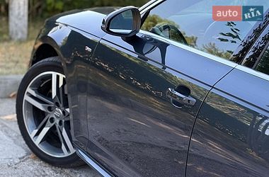 Седан Audi A4 2017 в Стрию