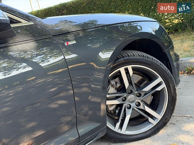 Седан Audi A4 2017 в Стрию
