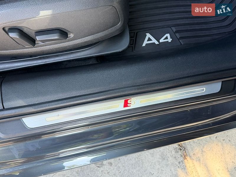 Седан Audi A4 2017 в Стрию