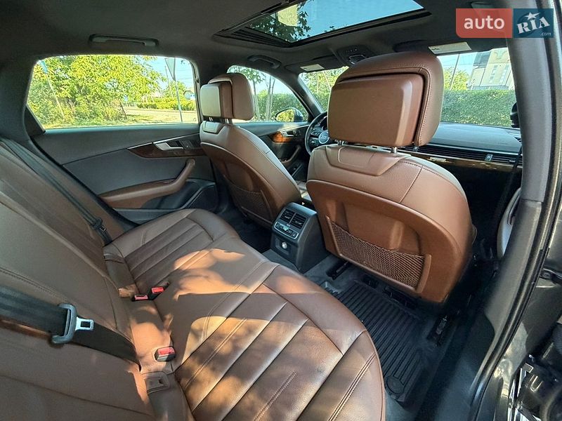 Седан Audi A4 2017 в Стрию
