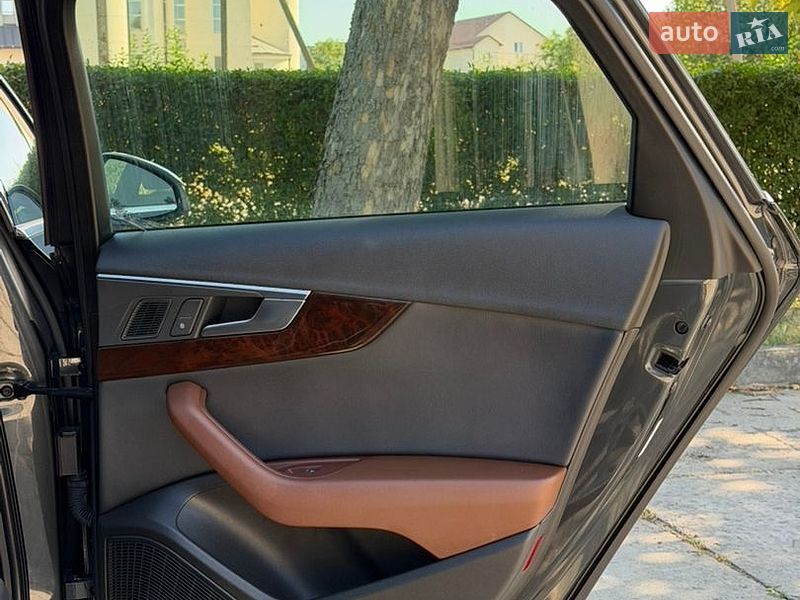 Седан Audi A4 2017 в Стрию