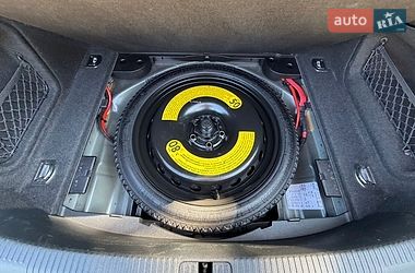 Седан Audi A4 2017 в Стрию