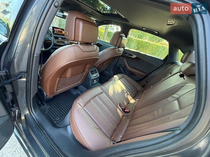 Седан Audi A4 2017 в Стрию
