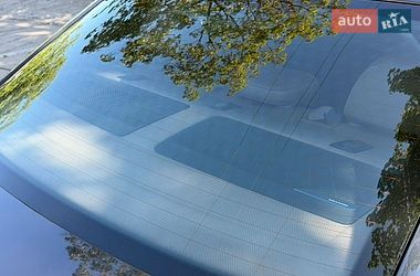 Седан Audi A4 2017 в Стрию