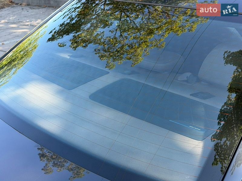 Седан Audi A4 2017 в Стрию