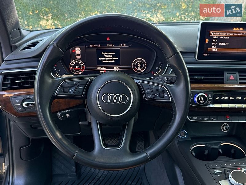 Седан Audi A4 2017 в Стрию