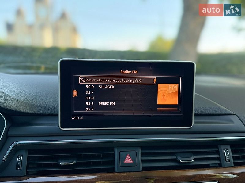 Седан Audi A4 2017 в Стрию