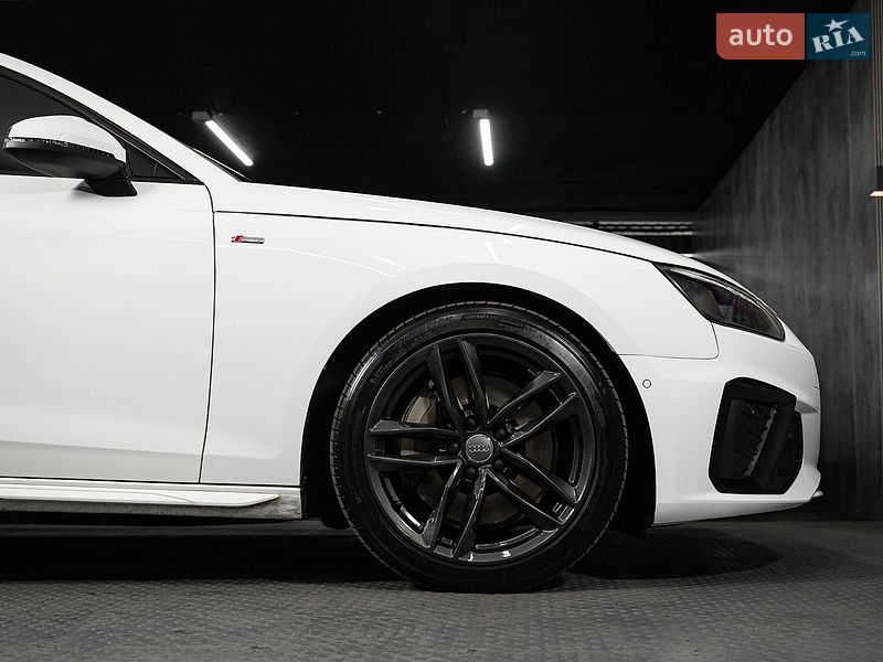 Седан Audi A4 2020 в Одесі