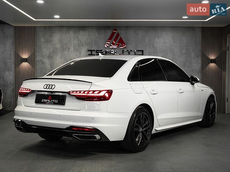Седан Audi A4 2020 в Одесі