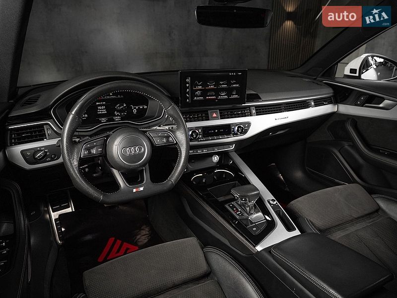 Седан Audi A4 2020 в Одесі