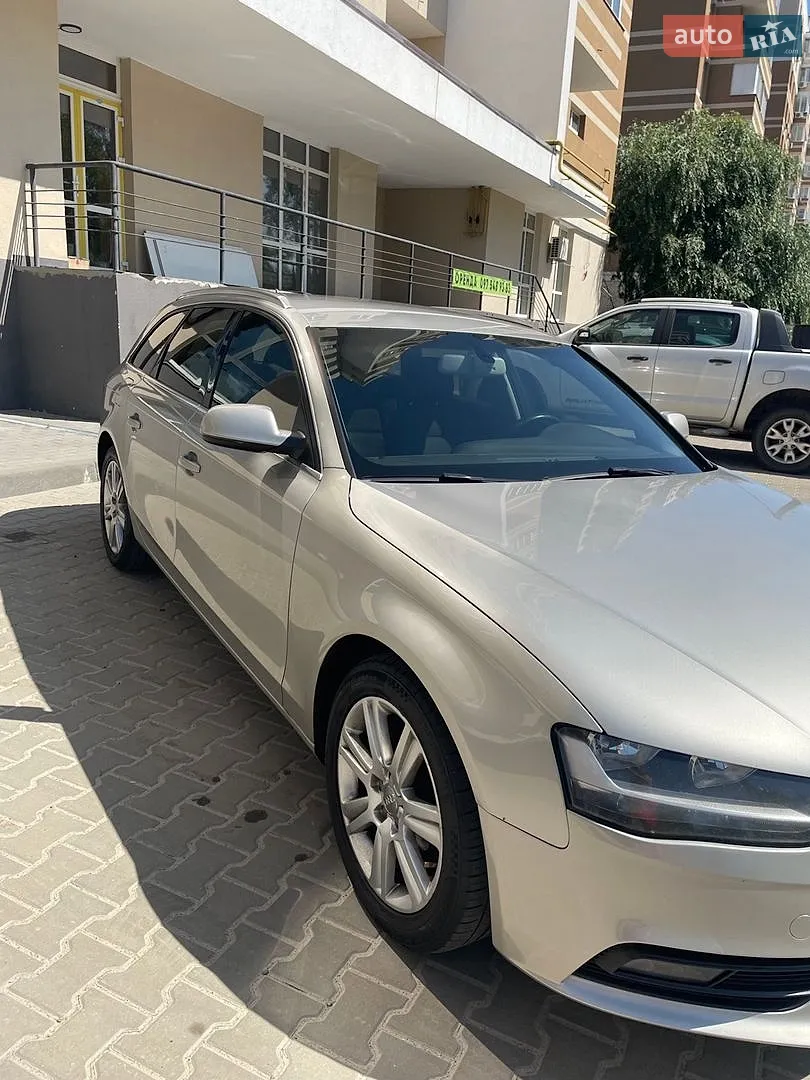 2012 Audi A4 - мініатюра 2