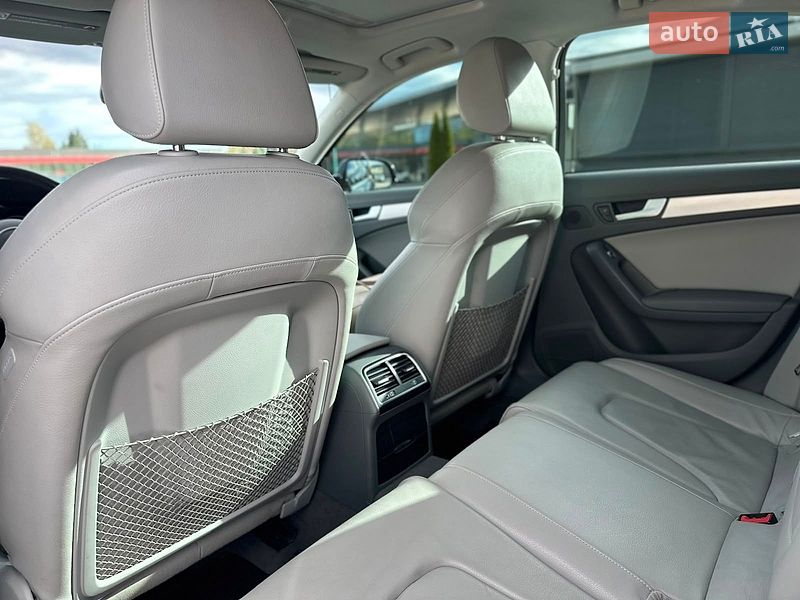 Седан Audi A4 2014 в Одесі
