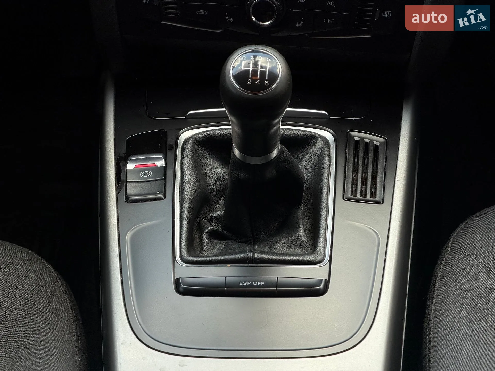 2010 Audi A4 - мініатюра 31