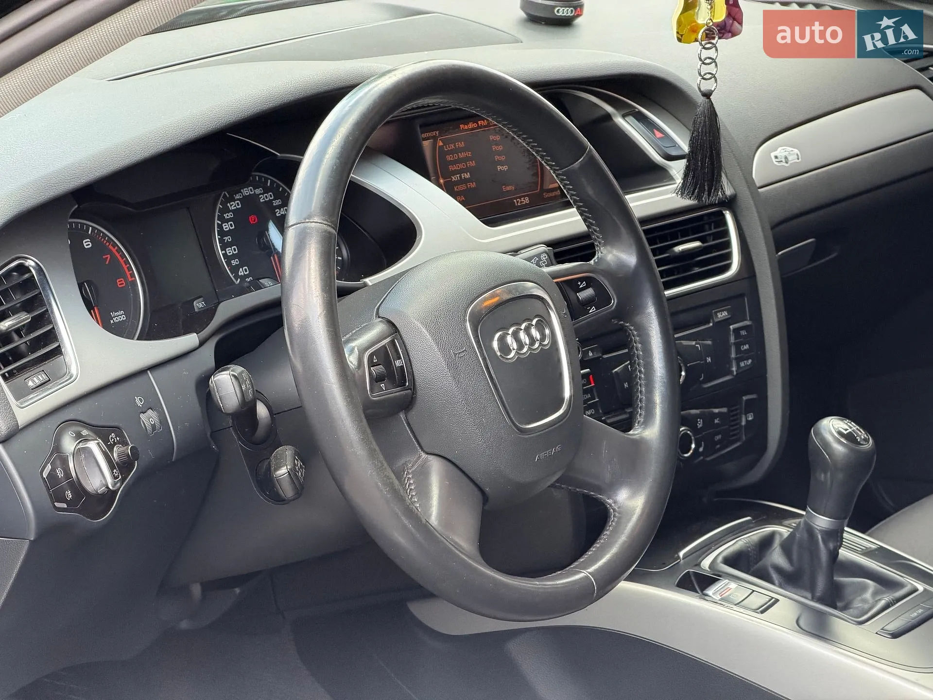 2010 Audi A4 - мініатюра 43