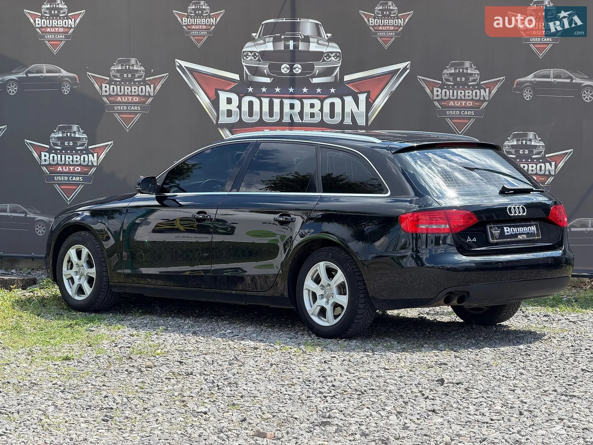 2010 Audi A4 - мініатюра 13