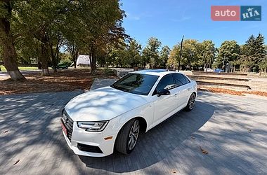 Седан Audi A4 2018 в Луцке
