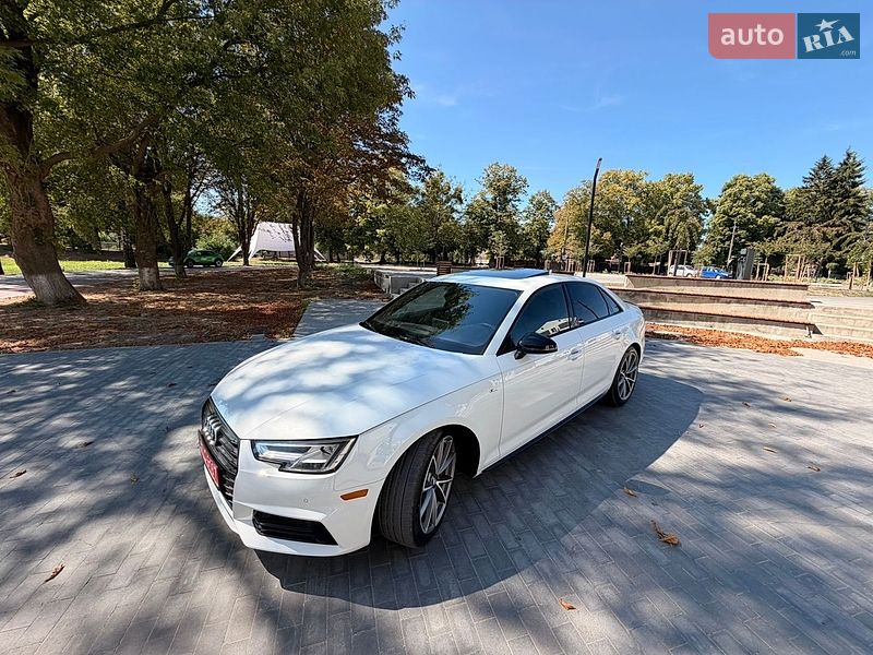 Седан Audi A4 2018 в Луцке