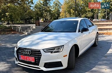 Седан Audi A4 2018 в Луцке