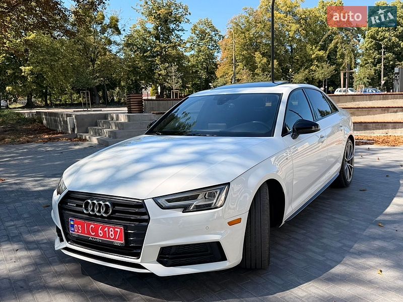 Седан Audi A4 2018 в Луцке