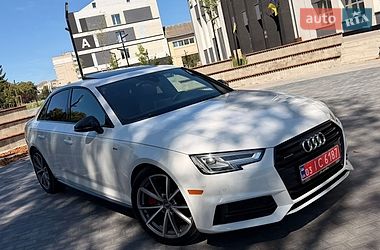Седан Audi A4 2018 в Луцке
