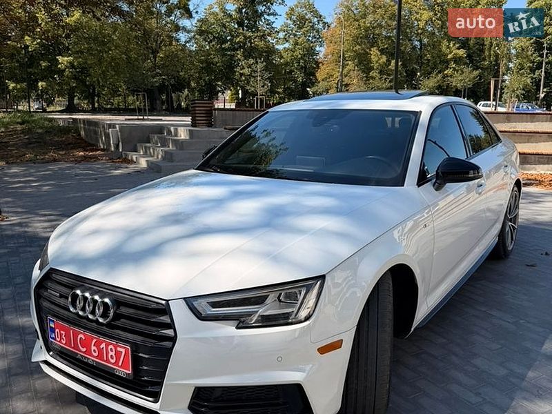 Седан Audi A4 2018 в Луцке