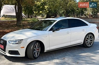 Седан Audi A4 2018 в Луцке