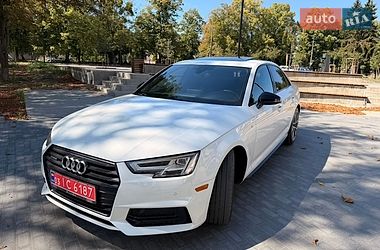 Седан Audi A4 2018 в Луцке