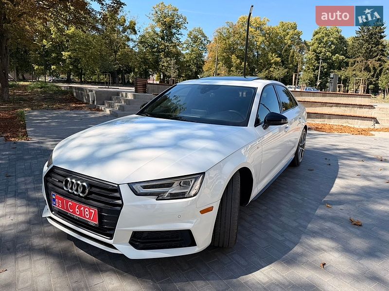 Седан Audi A4 2018 в Луцке