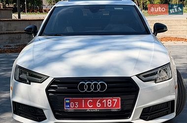 Седан Audi A4 2018 в Луцке