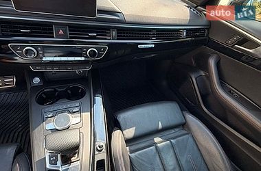 Седан Audi A4 2018 в Луцке