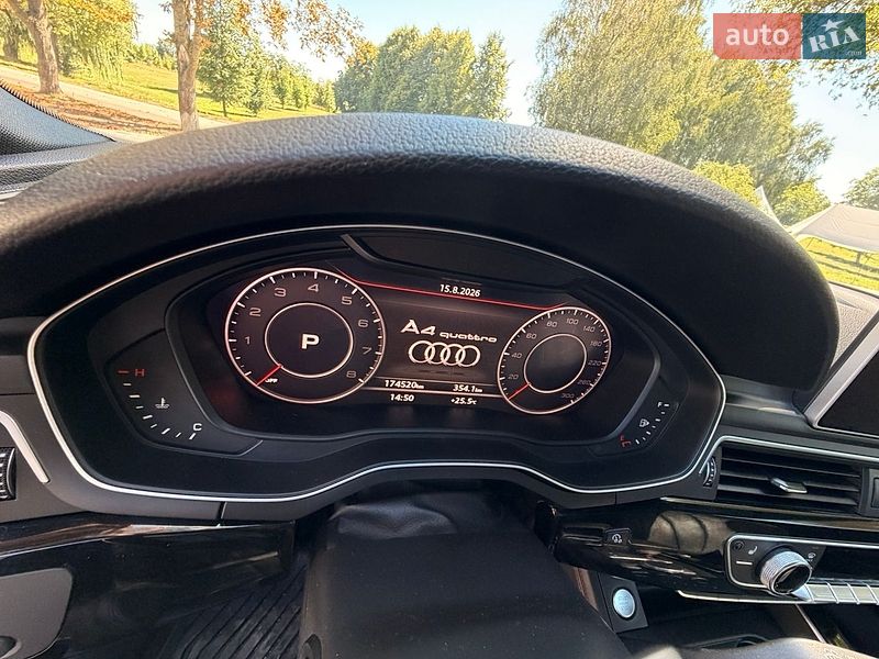 Седан Audi A4 2018 в Луцке