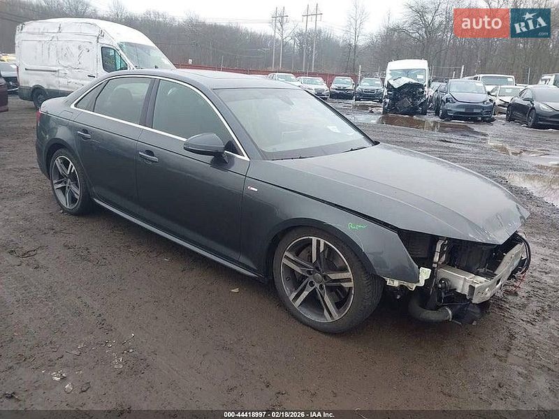 Седан Audi A4 2017 в Стрию