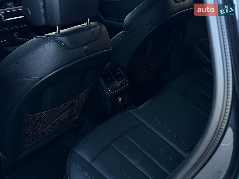 Седан Audi A4 2016 в Києві