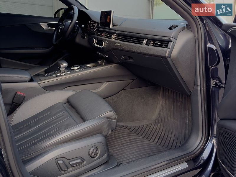 Седан Audi A4 2016 в Киеве фото 23 Седан Audi A4 2016 в Киеве