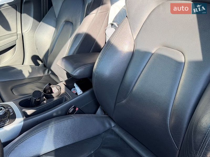 Седан Audi A4 2011 в Запоріжжі