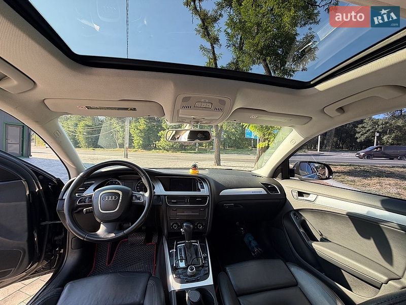 Седан Audi A4 2011 в Запоріжжі