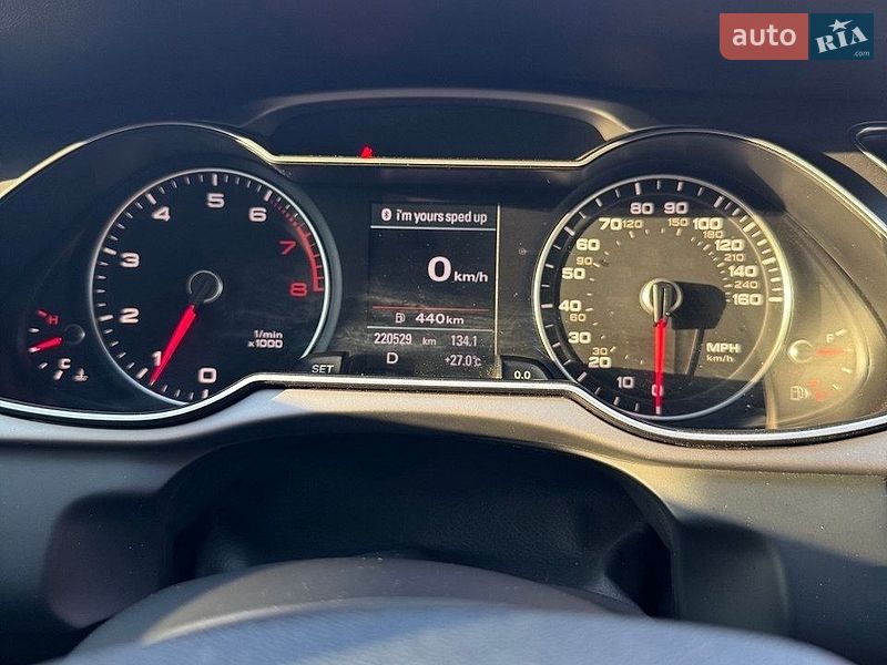 Седан Audi A4 2012 в Києві