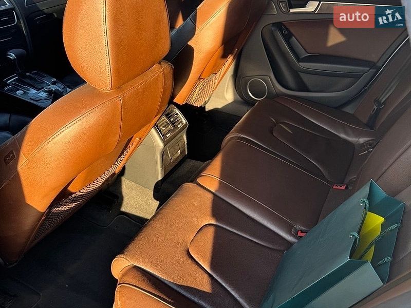 Седан Audi A4 2012 в Києві