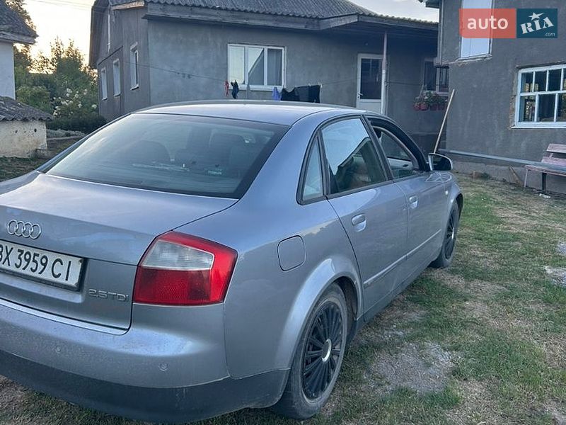 Седан Audi A4 2002 в Красилові
