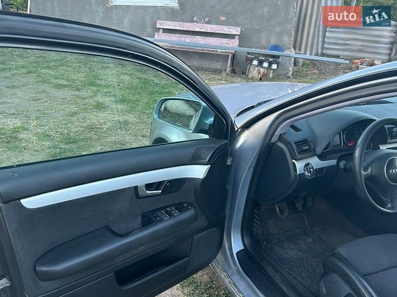 Седан Audi A4 2002 в Красилові