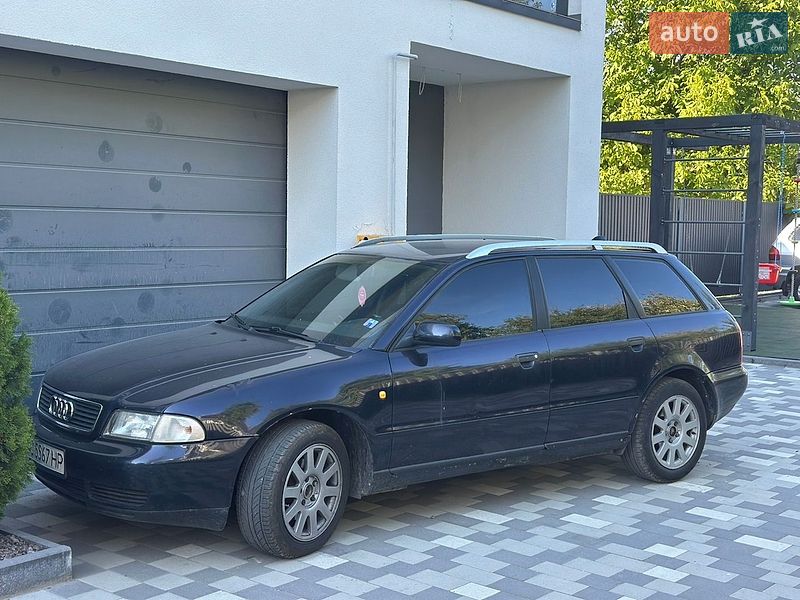 Универсал Audi A4 1998 в Львове